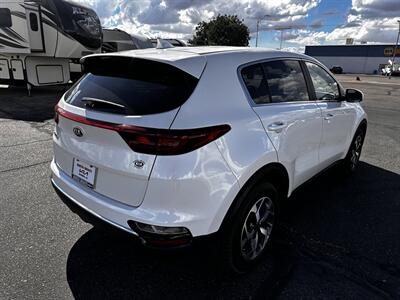 2021 Kia Sportage LX - Photo 4 - Lake Havasu City, AZ 86403