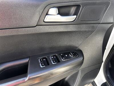 2021 Kia Sportage LX - Photo 16 - Lake Havasu City, AZ 86403