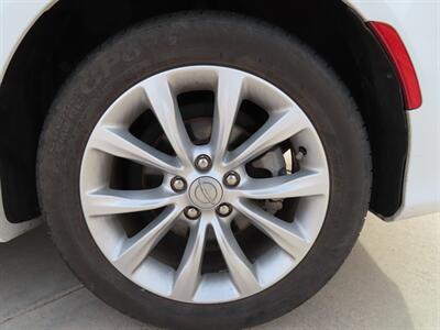 2015 Chrysler 200 C   - Photo 6 - Lake Havasu City, AZ 86403