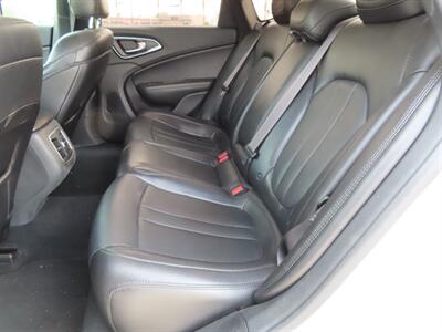 2015 Chrysler 200 C   - Photo 13 - Lake Havasu City, AZ 86403