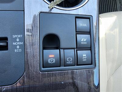 2023 Toyota Highlander Hybrid Limited   - Photo 28 - Lake Havasu Cit, AZ 86403