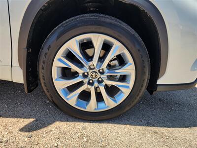2023 Toyota Highlander Hybrid Limited   - Photo 10 - Lake Havasu Cit, AZ 86403