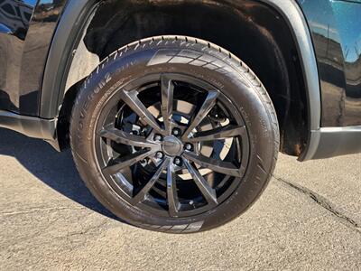 2014 Jeep Grand Cherokee Laredo   - Photo 8 - Lake Havasu City, AZ 86403