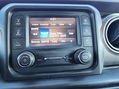 2020 Jeep Gladiator Sport S   - Photo 25 - Lake Havasu Cit, AZ 86403