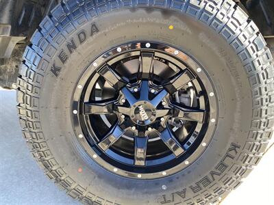 2020 Jeep Gladiator Rubicon   - Photo 6 - Lake Havasu City, AZ 86403