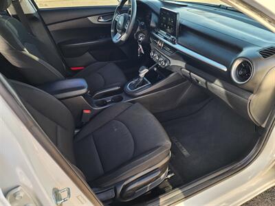 2021 Kia Forte FE   - Photo 12 - Lake Havasu City, AZ 86403