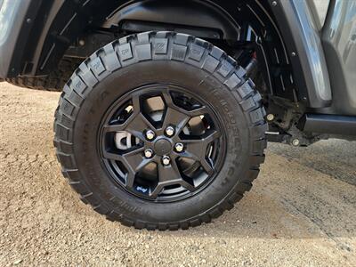 2023 Jeep Gladiator Willys - Photo 14 - Lake Havasu City, AZ 86403