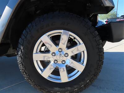 2018 Jeep Wrangler JK Unlimited Sahara - Photo 11 - Lake Havasu City, AZ 86403