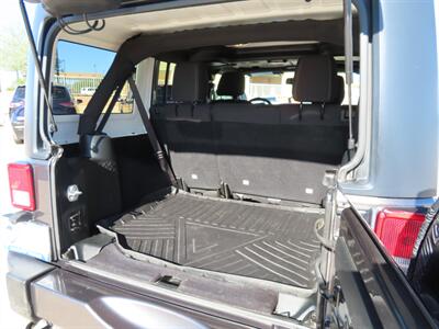 2018 Jeep Wrangler JK Unlimited Sahara - Photo 14 - Lake Havasu City, AZ 86403