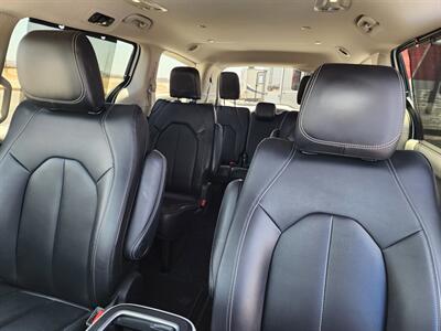 2024 Chrysler Pacifica Touring L   - Photo 17 - Lake Havasu Cit, AZ 86403
