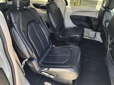 2024 Chrysler Pacifica Touring L   - Photo 13 - Lake Havasu Cit, AZ 86403