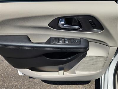 2024 Chrysler Pacifica Touring L   - Photo 18 - Lake Havasu Cit, AZ 86403