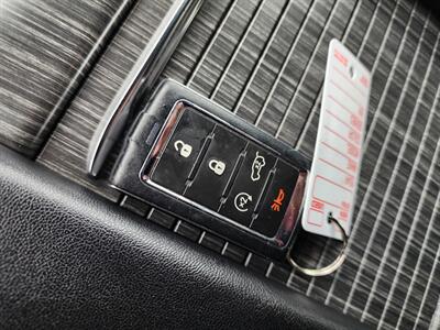 2023 Jeep Wagoneer L Series II - Photo 30 - Lake Havasu City, AZ 86403