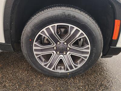 2023 Jeep Wagoneer L Series II - Photo 11 - Lake Havasu City, AZ 86403