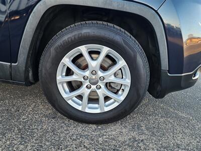 2015 Jeep Cherokee Sport - Photo 10 - Lake Havasu City, AZ 86403