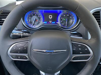 2023 Chrysler 300 Series Touring L   - Photo 19 - Lake Havasu Cit, AZ 86403
