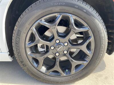 2023 Chrysler 300 Series Touring L   - Photo 6 - Lake Havasu Cit, AZ 86403