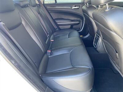 2023 Chrysler 300 Series Touring L   - Photo 14 - Lake Havasu Cit, AZ 86403