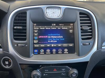 2023 Chrysler 300 Series Touring L   - Photo 23 - Lake Havasu Cit, AZ 86403