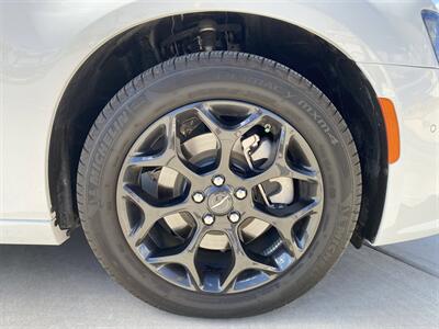 2023 Chrysler 300 Series Touring L   - Photo 11 - Lake Havasu Cit, AZ 86403