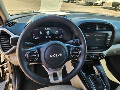 2023 Kia Soul LX   - Photo 2 - Lake Havasu Cit, AZ 86403