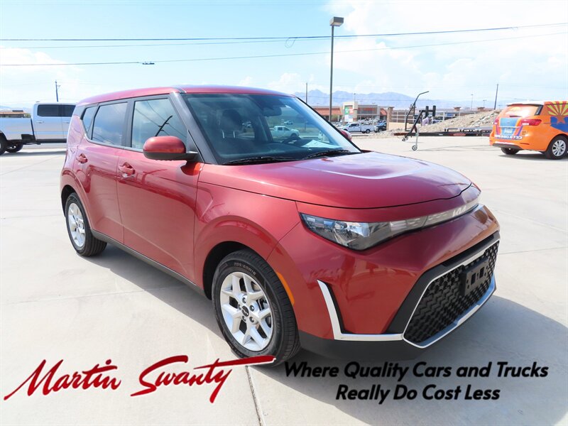 2023 Kia Soul LX - Photo 1 - Lake Havasu Cit, AZ 86403