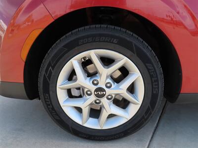 2023 Kia Soul LX   - Photo 5 - Lake Havasu Cit, AZ 86403