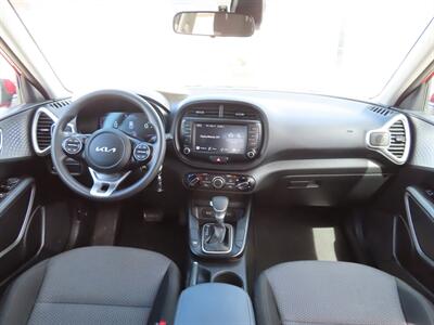 2023 Kia Soul LX   - Photo 2 - Lake Havasu Cit, AZ 86403