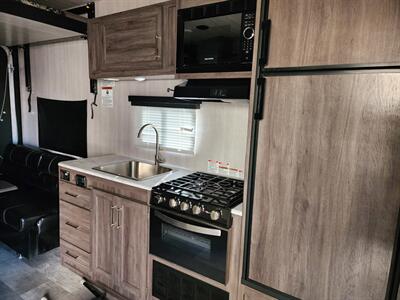 2022 GENESIS 2414LE   - Photo 13 - Lake Havasu Cit, AZ 86403