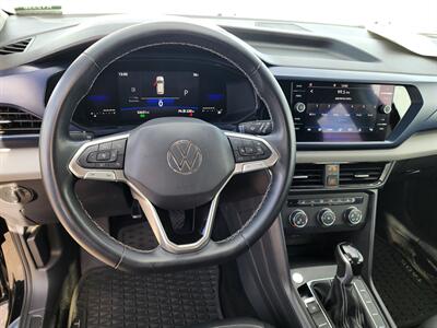 2022 Volkswagen Taos SE   - Photo 2 - Lake Havasu Cit, AZ 86403
