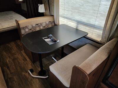 2017 Jayco JAY FEATHER   - Photo 11 - Lake Havasu City, AZ 86403