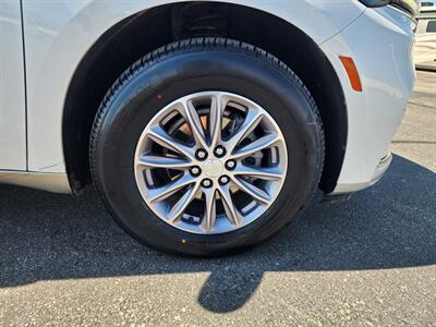 2022 Buick Enclave Essence   - Photo 10 - Lake Havasu Cit, AZ 86403