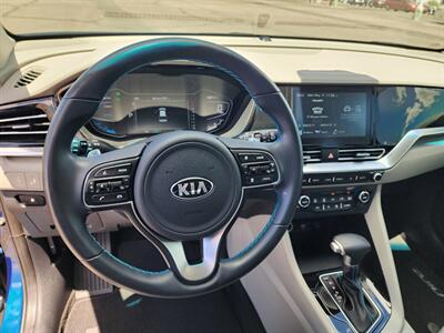 2021 Kia Niro Touring   - Photo 2 - Lake Havasu Cit, AZ 86403