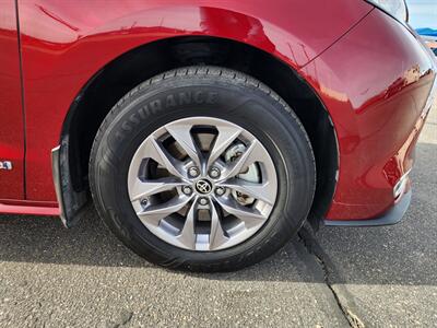 2021 Toyota Sienna XLE   - Photo 10 - Lake Havasu City, AZ 86403