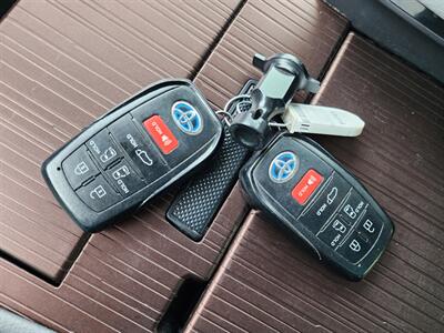 2021 Toyota Sienna XLE   - Photo 27 - Lake Havasu City, AZ 86403