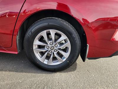 2021 Toyota Sienna XLE   - Photo 8 - Lake Havasu City, AZ 86403