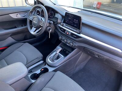 2023 Kia Forte LX - Photo 14 - Lake Havasu City, AZ 86403