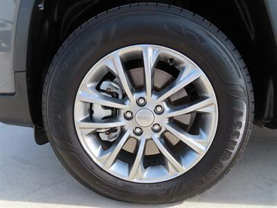 2021 Jeep Cherokee Latitude Lux - Photo 5 - Lake Havasu City, AZ 86403