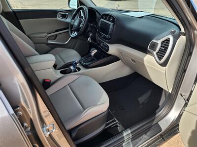2023 Kia Soul LX   - Photo 12 - Lake Havasu City, AZ 86403