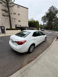 2018 Toyota Corolla LE   - Photo 5 - Los Angeles, CA 90025