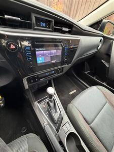 2018 Toyota Corolla LE   - Photo 14 - Los Angeles, CA 90025