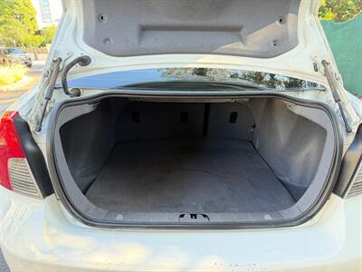 2010 Volvo S40 2.4i - Photo 10 - Los Angeles, CA 90025