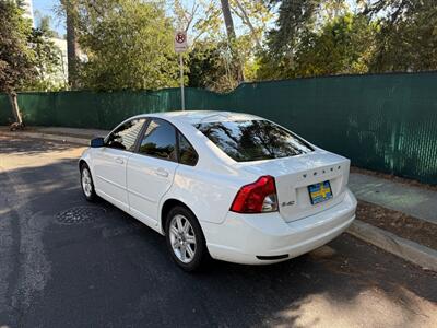 2010 Volvo S40 2.4i - Photo 5 - Los Angeles, CA 90025