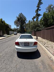 2009 Volvo C70 T5 - Photo 6 - Los Angeles, CA 90025