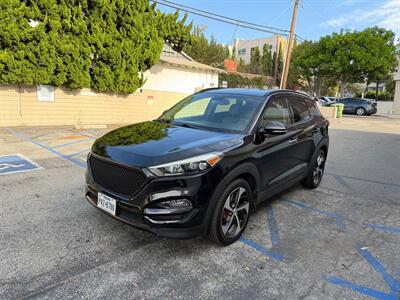 2017 Hyundai TUCSON Limited - Photo 1 - Los Angeles, CA 90025