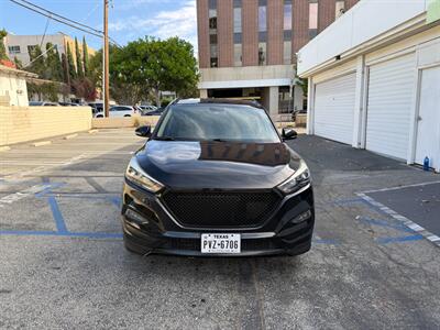 2017 Hyundai TUCSON Limited - Photo 2 - Los Angeles, CA 90025