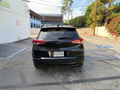 2017 Hyundai TUCSON Limited - Photo 8 - Los Angeles, CA 90025