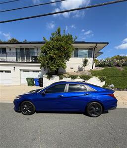 2022 Hyundai ELANTRA Hybrid Blue   - Photo 8 - Los Angeles, CA 90025