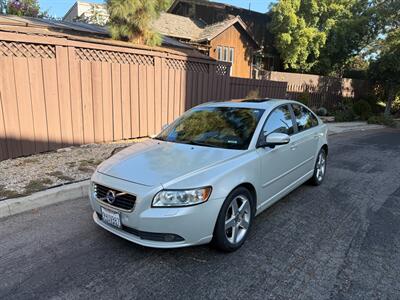 2011 Volvo S40 T5 R-Design - Photo 1 - Los Angeles, CA 90025