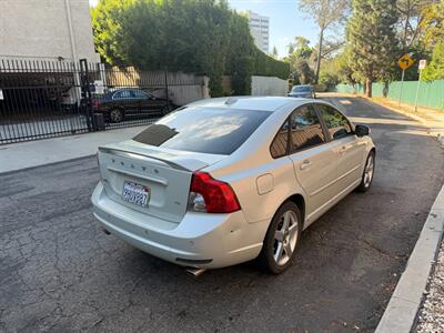 2011 Volvo S40 T5 R-Design - Photo 8 - Los Angeles, CA 90025